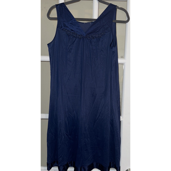 Vintage Vanity Fair Dark Navy Blue Flutter Sleeve Nylon Nightgown Size Medium - Picture 1 of 3